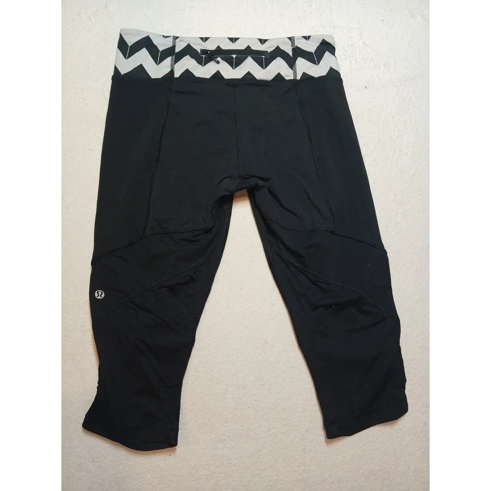 Lululemon Run For Your Life Crop Size 10 Leggings Chevron Black‎ Yoga Running